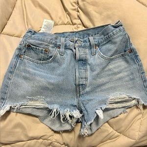 Levi 501 Shorts Size 27